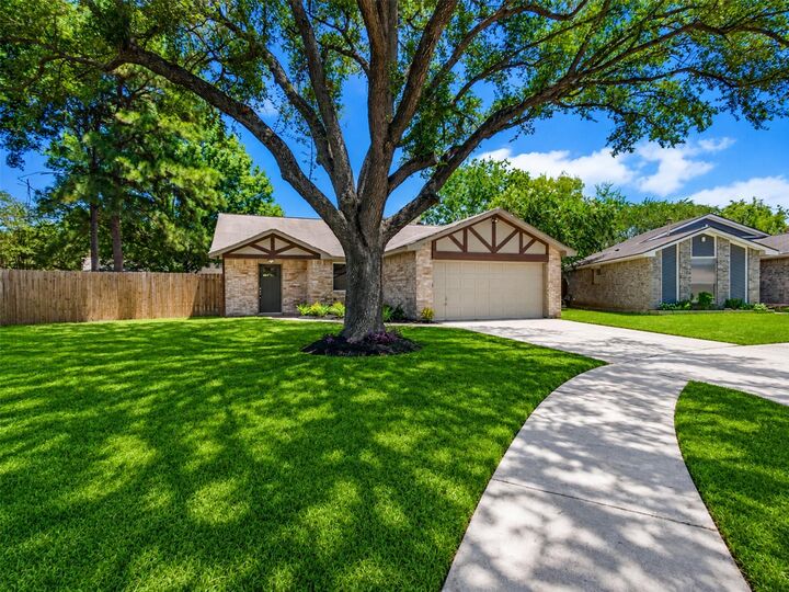 Property Photo: 3206 Keywood Lane TX 77449