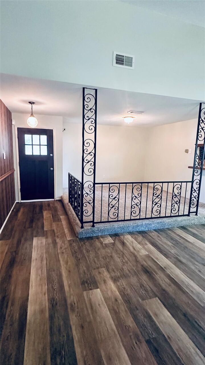 Property Photo: 3906 Almington Lane TX 77088