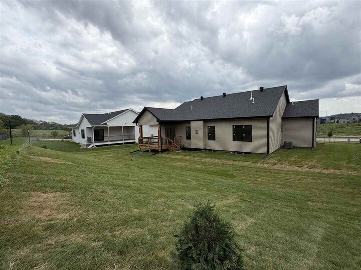 Property Photo: 1290 Osage Ln IA 52317
