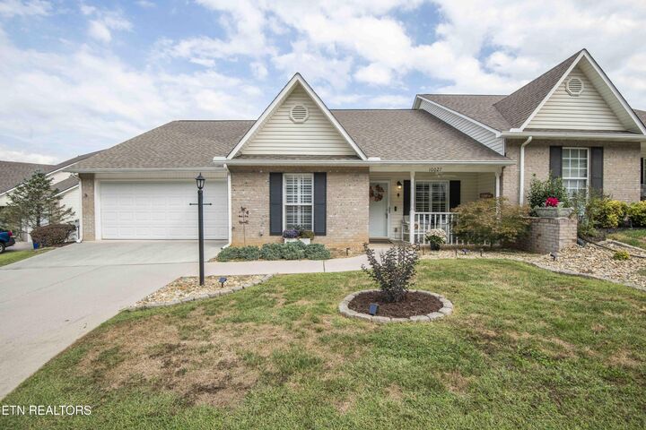 Property Photo: 10027 Dayflower Way TN 37932