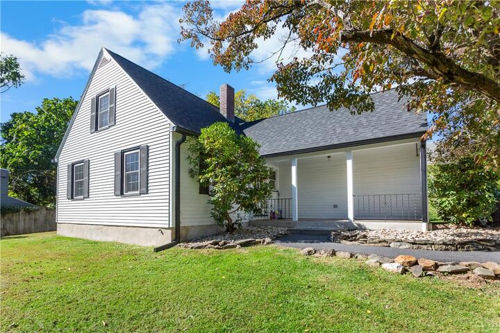 Property Photo:  968 Birch Road  PA 18055 