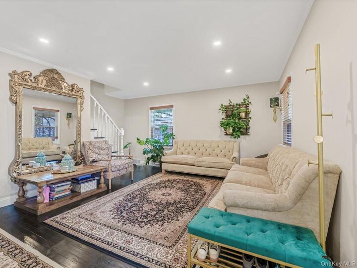 Property Photo:  1517 Falmouth Avenue  NY 11040 