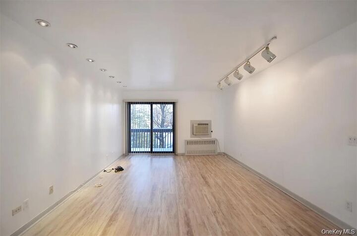 Property Photo:  70 West Street A10  NY 10528 