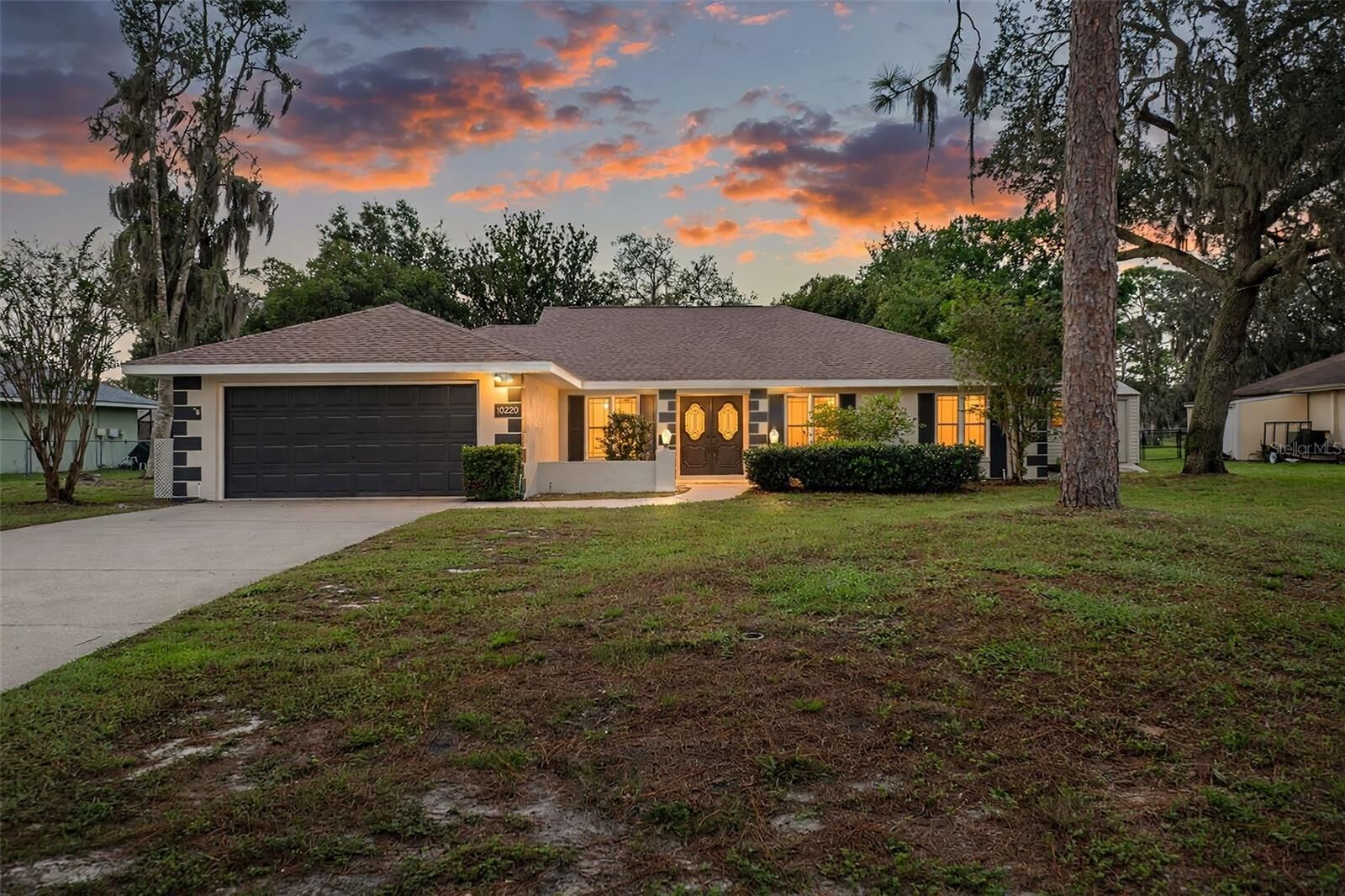 Property Photo: 10220 Swanson Court FL 34608