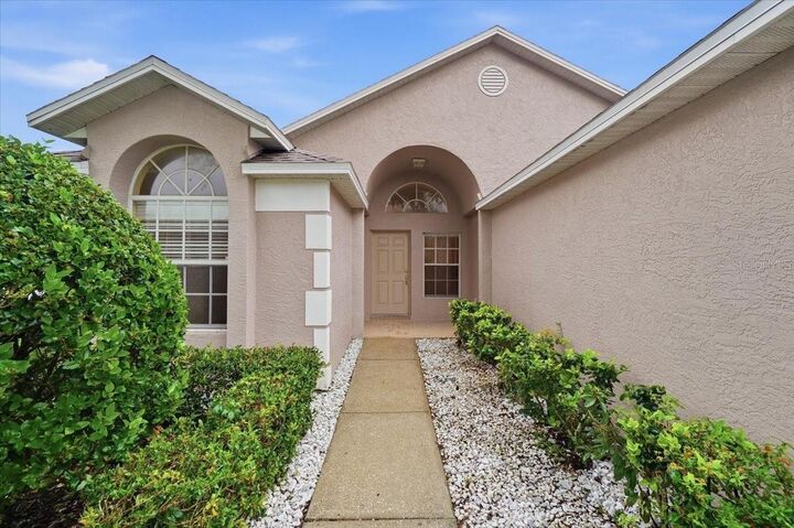 Property Photo:  2610 Buckhorn Preserve Boulevard  FL 33596 