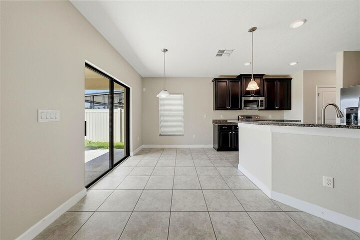 Property Photo: 10147 Newminster Loop FL 33573