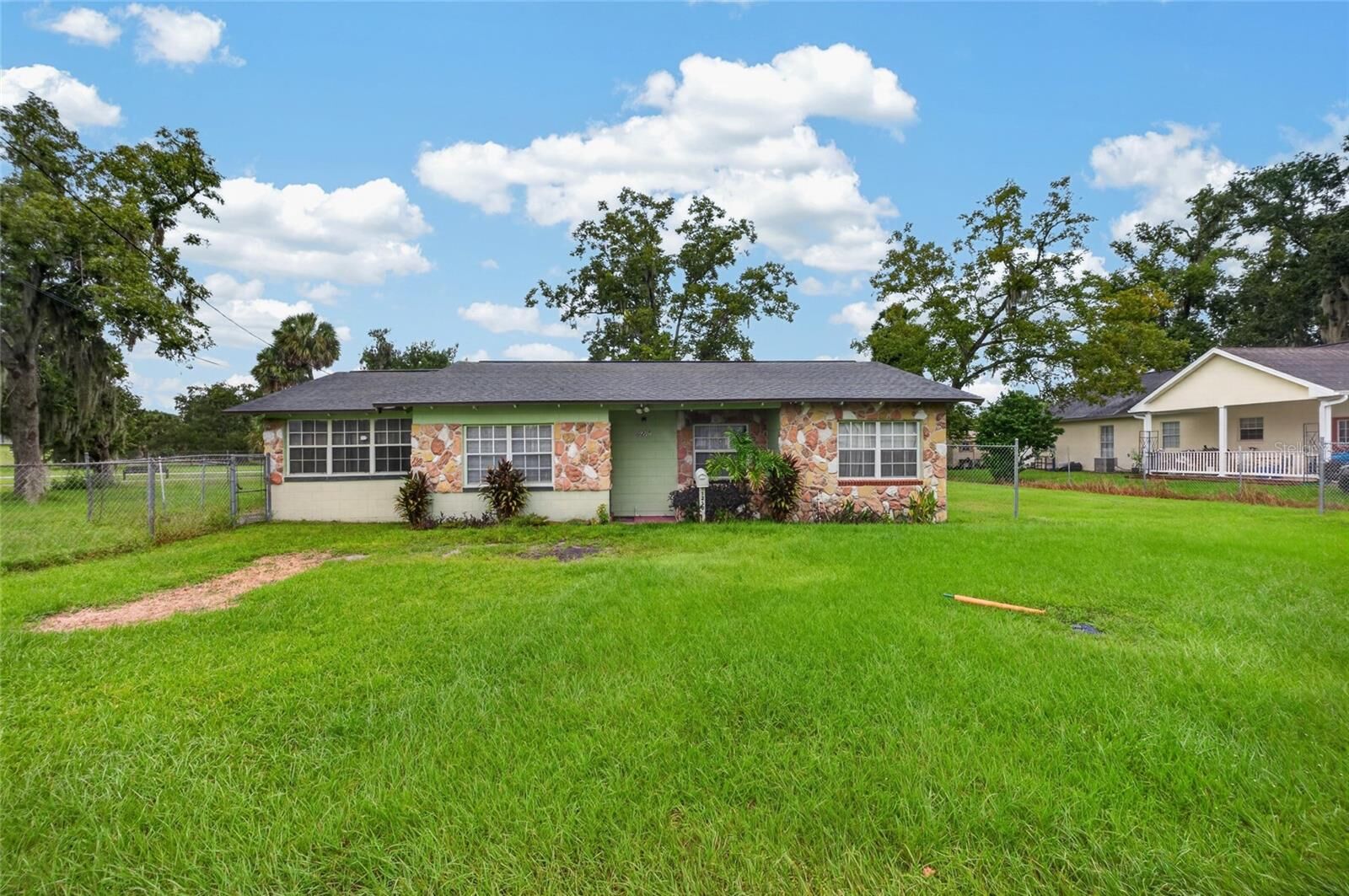 Property Photo: 1210 W 15th Street FL 32771
