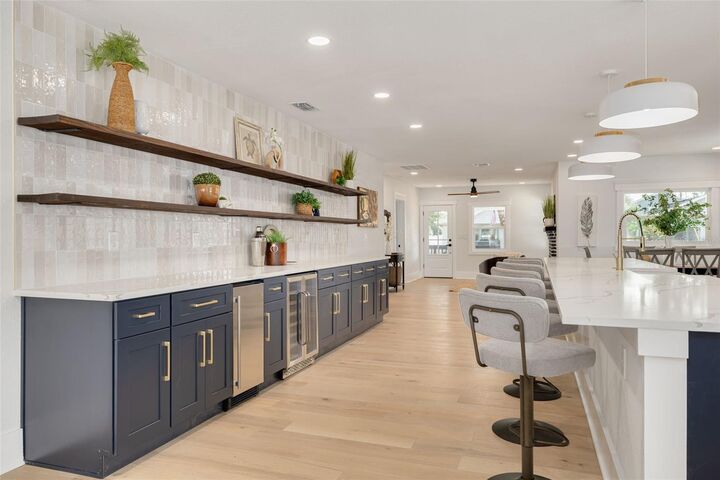 Property Photo: 2725 4th Avenue S FL 33712