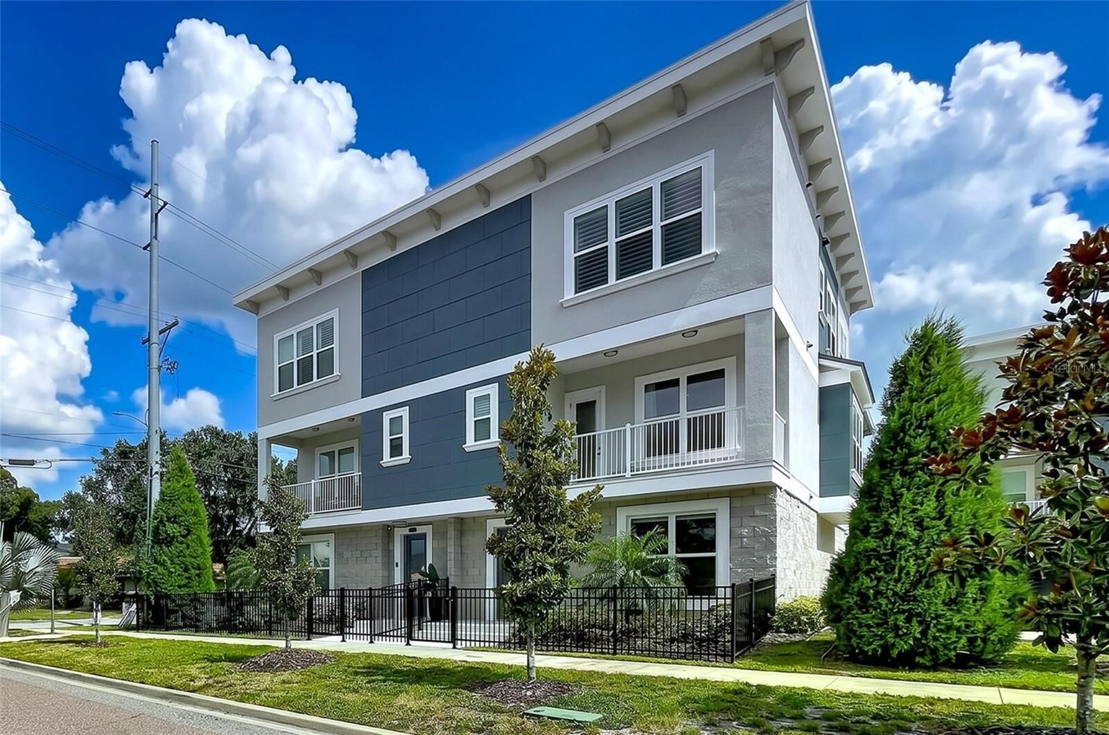 Property Photo:  3702 W Roland Street 3  FL 33609 