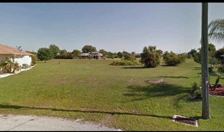 Property Photo:  335 Vitorio Street  FL 33983 