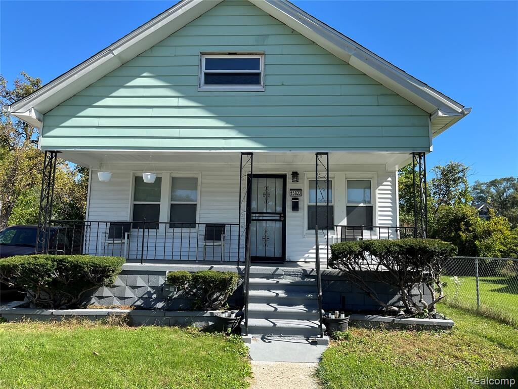 Property Photo: 15822 Quincy Street MI 48238 1384