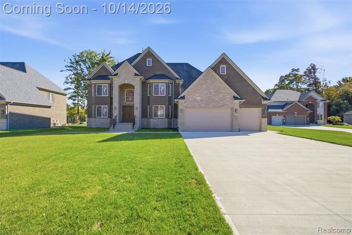 Property Photo:  56350 Willow Creek Boulevard  MI 48316 1172 