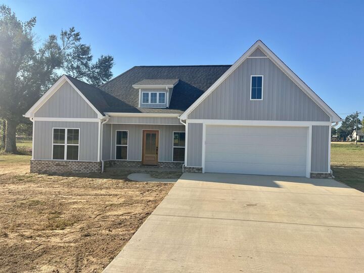 Property Photo:  120 Maple St  TN 38372 