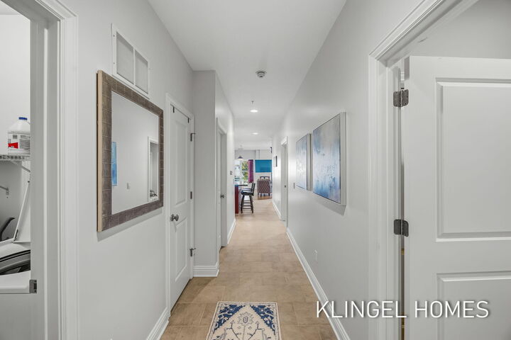 Property Photo: 917 W Savidge Street MI 49456