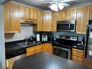 Property Photo:  1850 N Clark Street 1602  IL 60614 