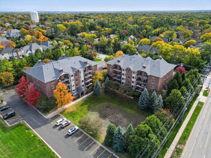 Property Photo: 6675 S Cass Avenue 4C IL 60559