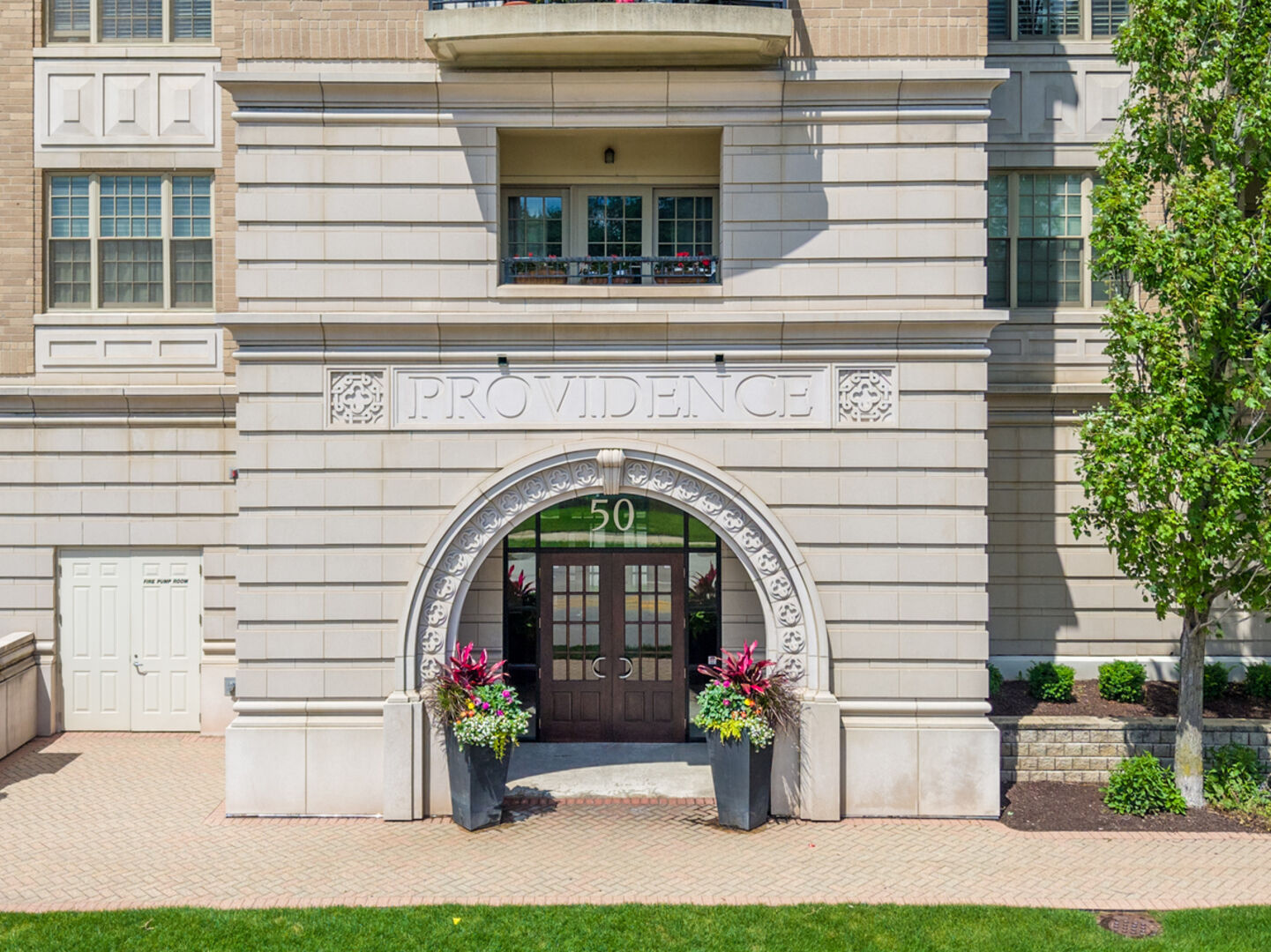 Property Photo:  50 N Plum Grove Road 202E  IL 60067 