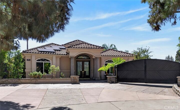 Property Photo:  2286 Decade Court  CA 92506 