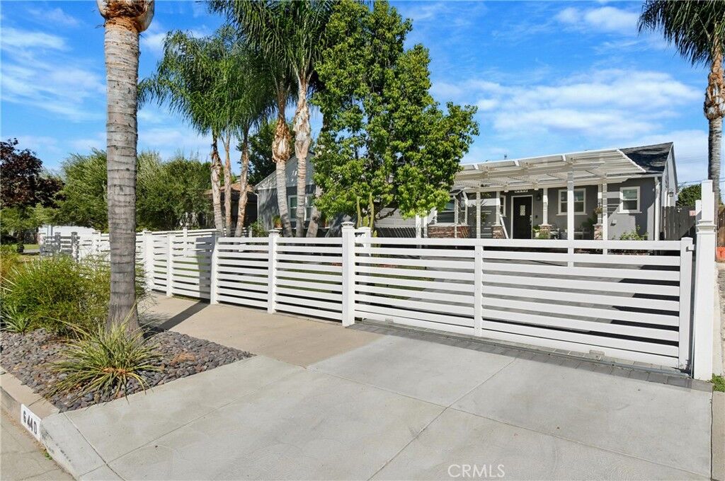 Property Photo: 6440 Hanna Avenue CA 91303