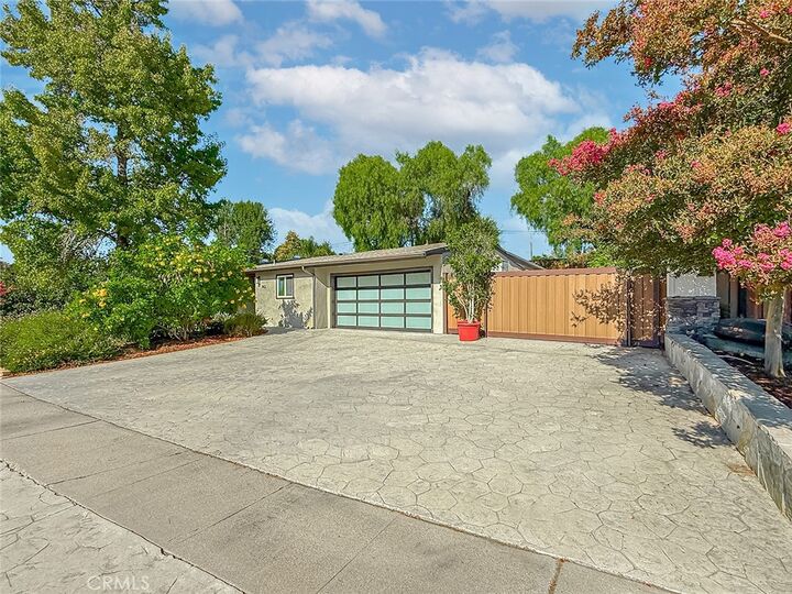 Property Photo:  743 Spalding Street  CA 91360 