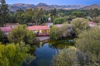 Property Photo:  2 Laguna Robles  CA 93924 