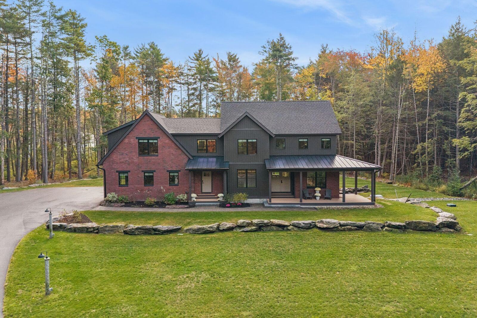 Property Photo:  15 Deerfield Way  ME 04105 