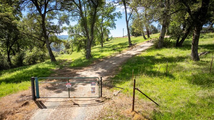 Property Photo: 486 Rich Gulch CA 95245