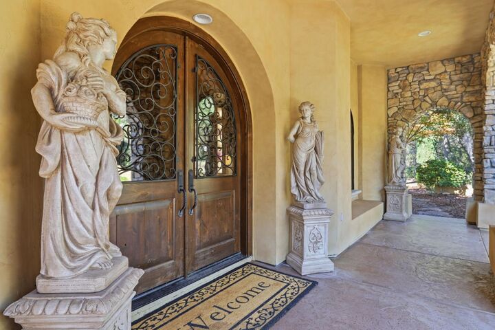 Property Photo:  1670 Camino Verdera  CA 95648 