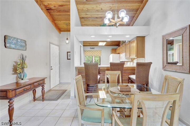 Property Photo:  2972 Kings Lake Boulevard 2972  FL 34112 