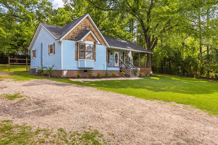 Property Photo: 311 E. Linn Street TX 75949
