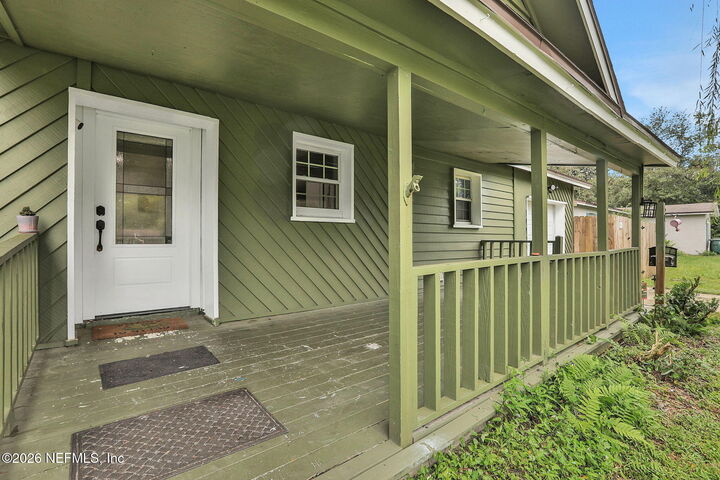 Property Photo: 4992 Tan Street FL 32258