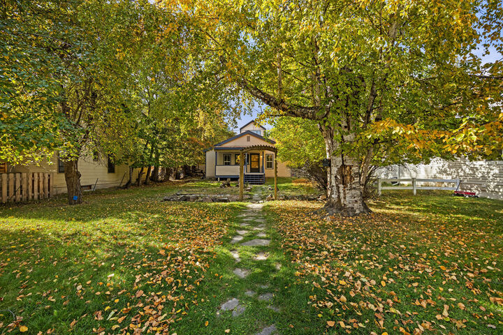 Property Photo:  130 Dakota Avenue  MT 59937 