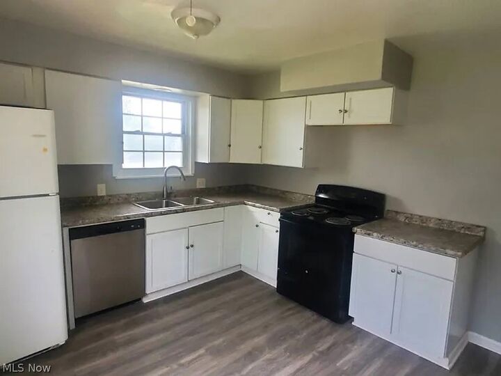Property Photo:  4595 Lee Road  OH 44128 