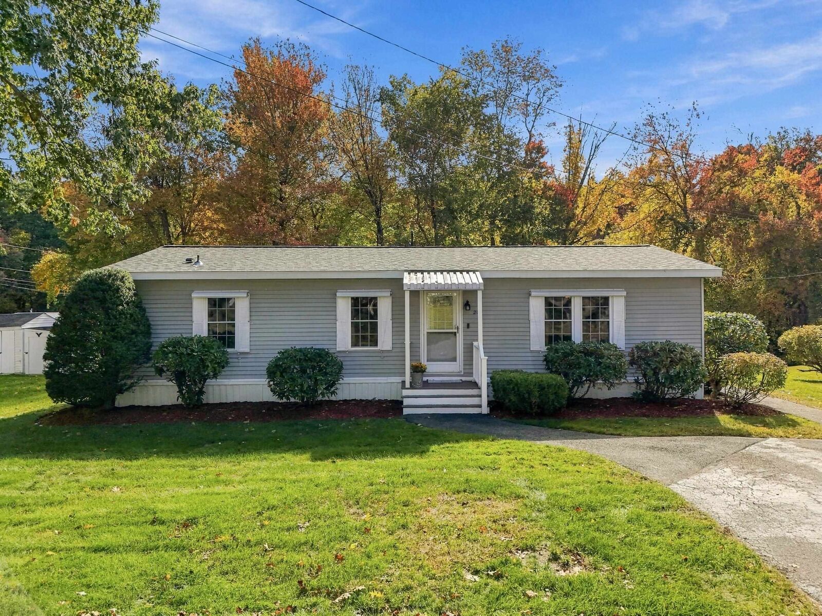 Property Photo: 20 Amy Lane NH 03841