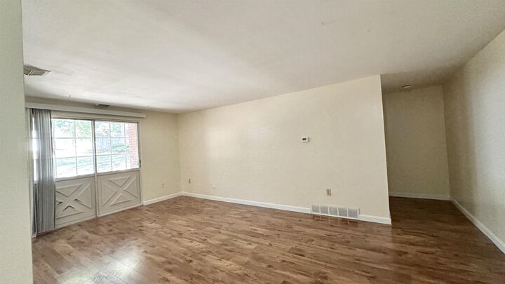 Property Photo:  5 Louisburg Square  NH 03060 
