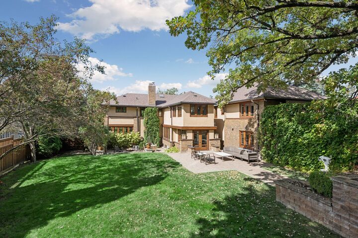 Property Photo: 2409 E Lake Of The Isles Parkway MN 55405