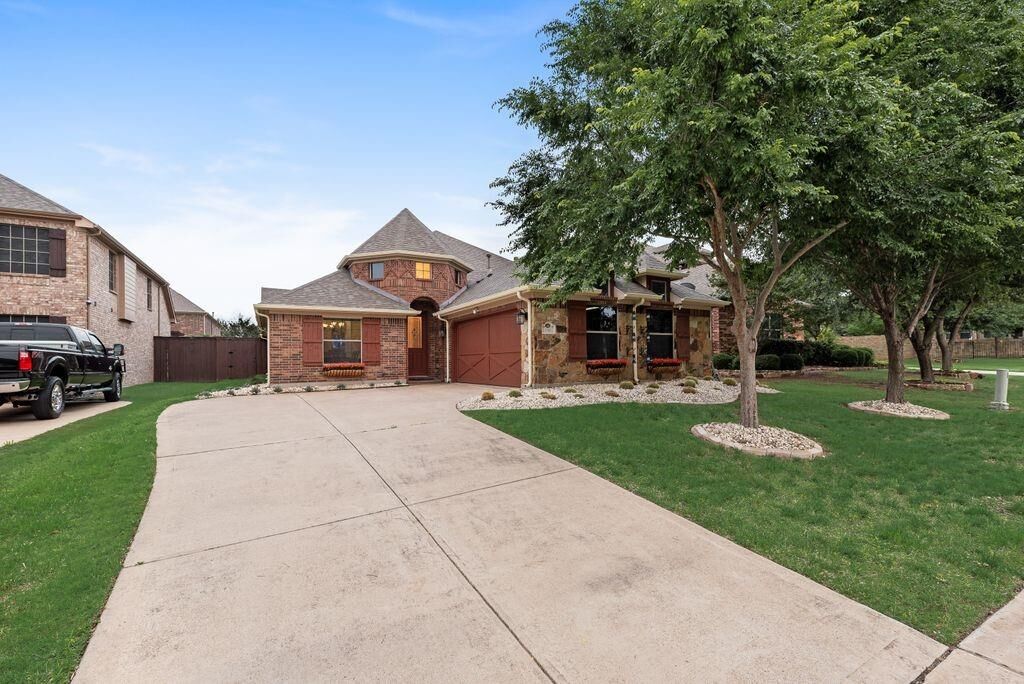Property Photo:  1705 Grand Meadows Drive  TX 76248 
