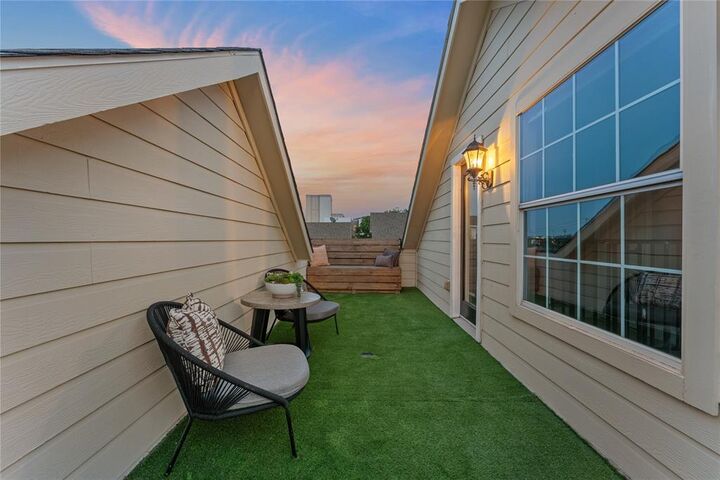 Property Photo:  4007 Brownstone Court  TX 75204 