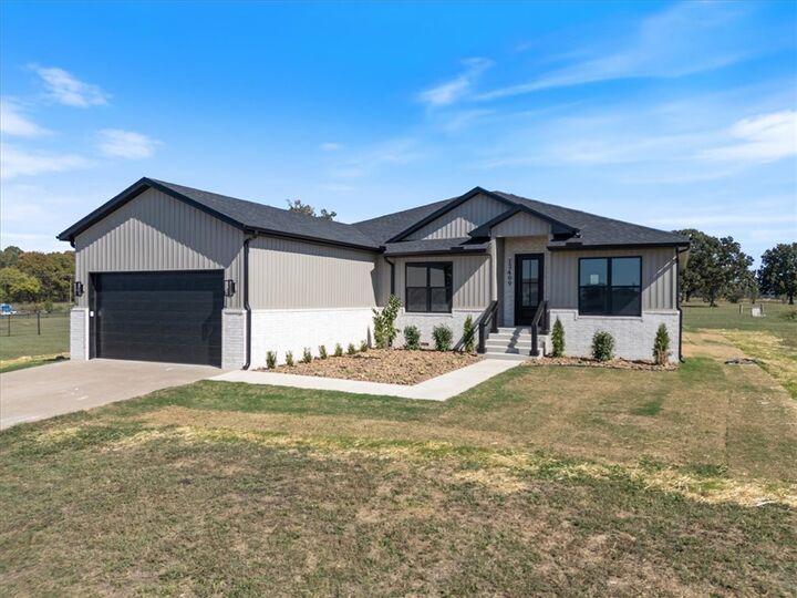 Property Photo: 13496 Loyle Lane AR 72736