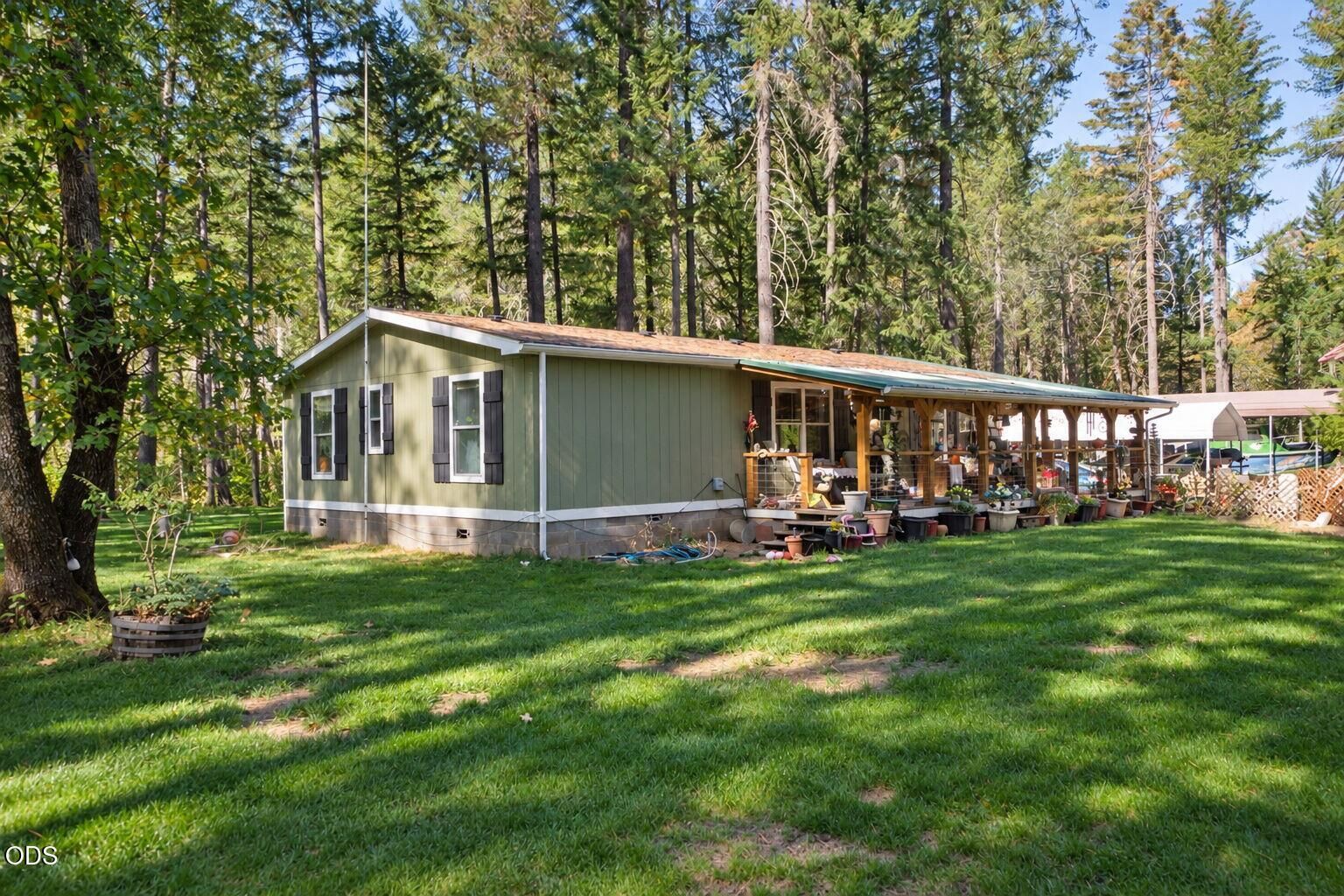 Property Photo: 127 Wildpark Lane OR 97538