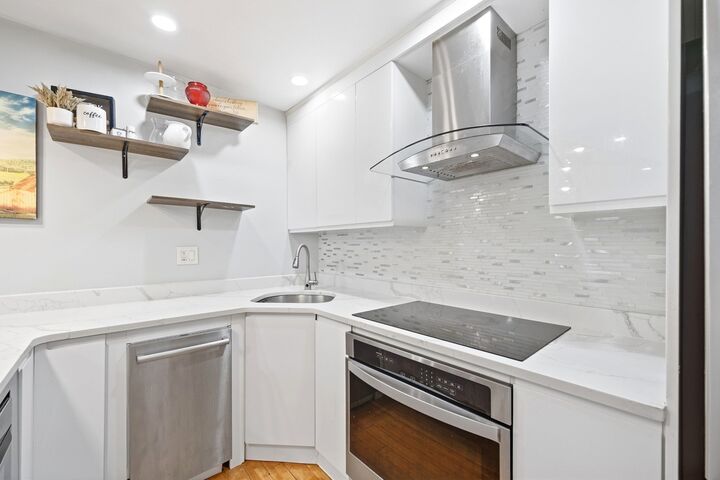 Property Photo:  336 Adams Street 6  MA 02122 