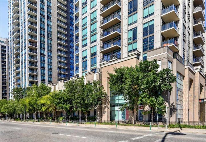 Property Photo: 1111 10 Street SW 2406 AB T2R 1E3