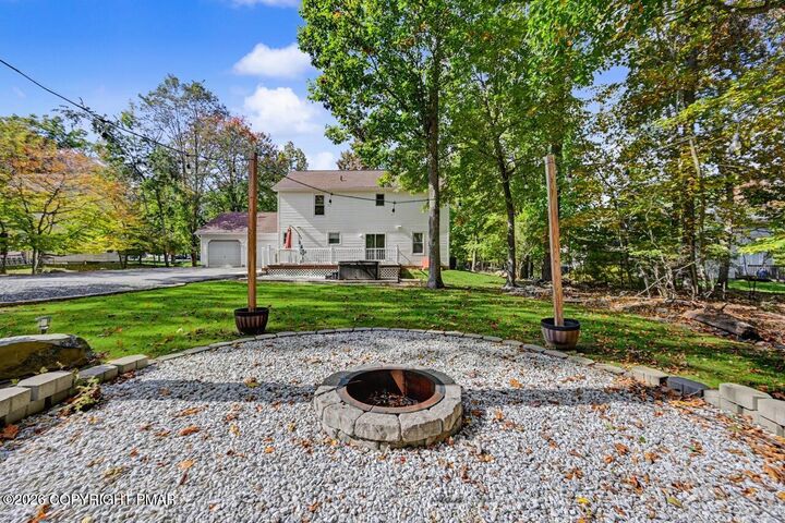 Property Photo: 184 Escoll Drive PA 18301
