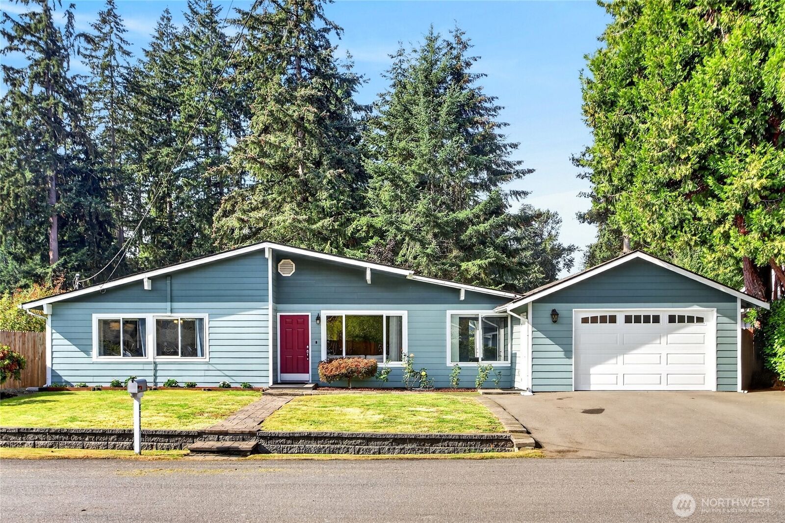 Property Photo: 8819 123rd Avenue SE WA 98056