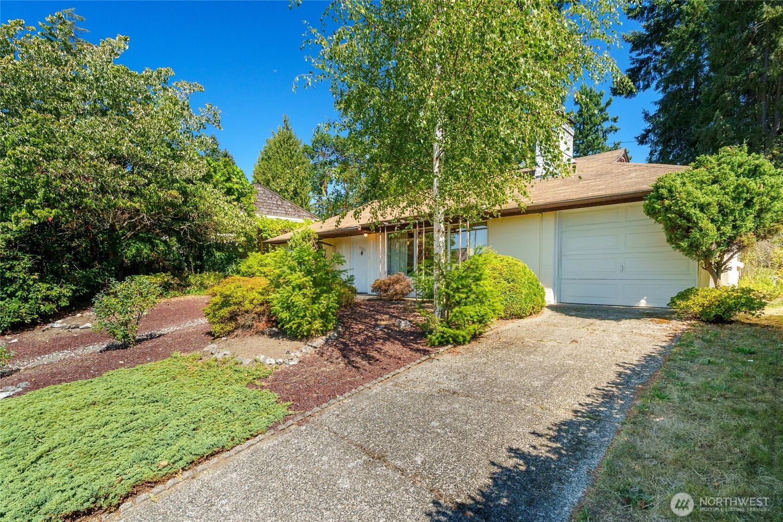 Property Photo:  15326  Stone Ave  N  WA 98133 