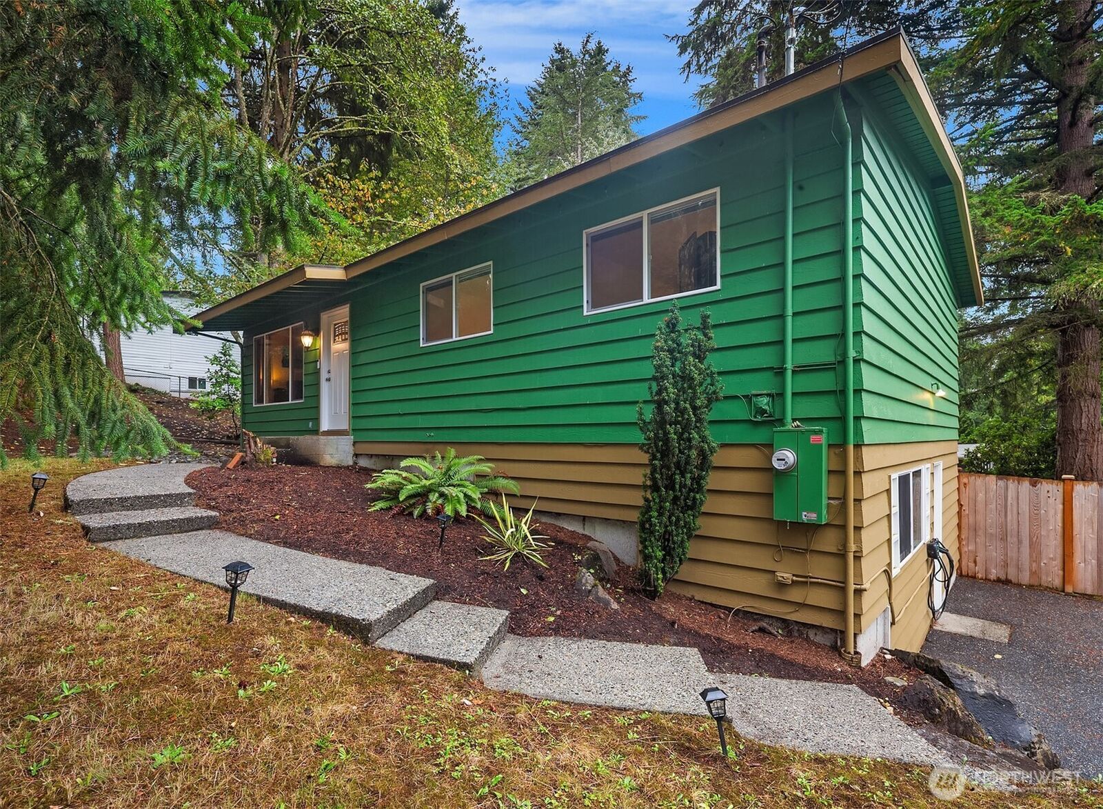 Property Photo:  14622  57th Place W  WA 98026 