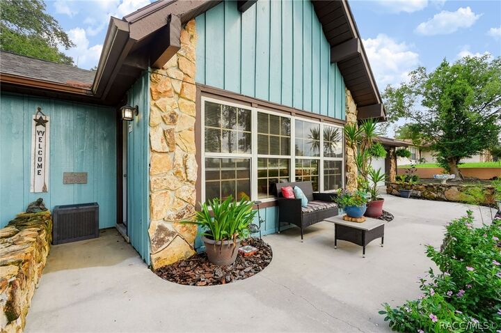 Property Photo: 10345 SW 84th Avenue Road FL 34481