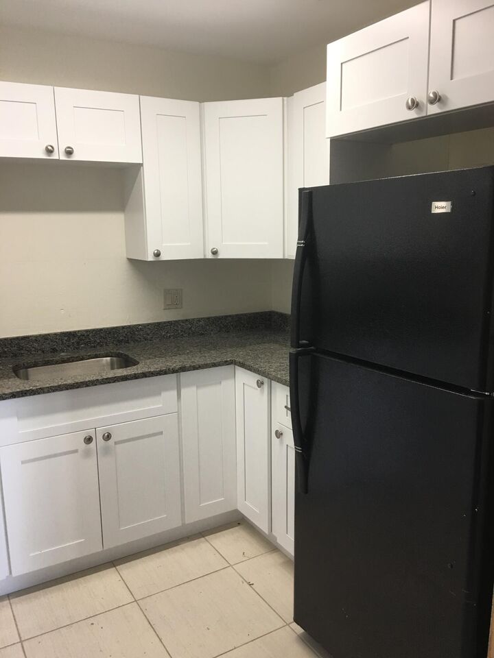 Property Photo:  5882 S 38th Street  FL 33463 