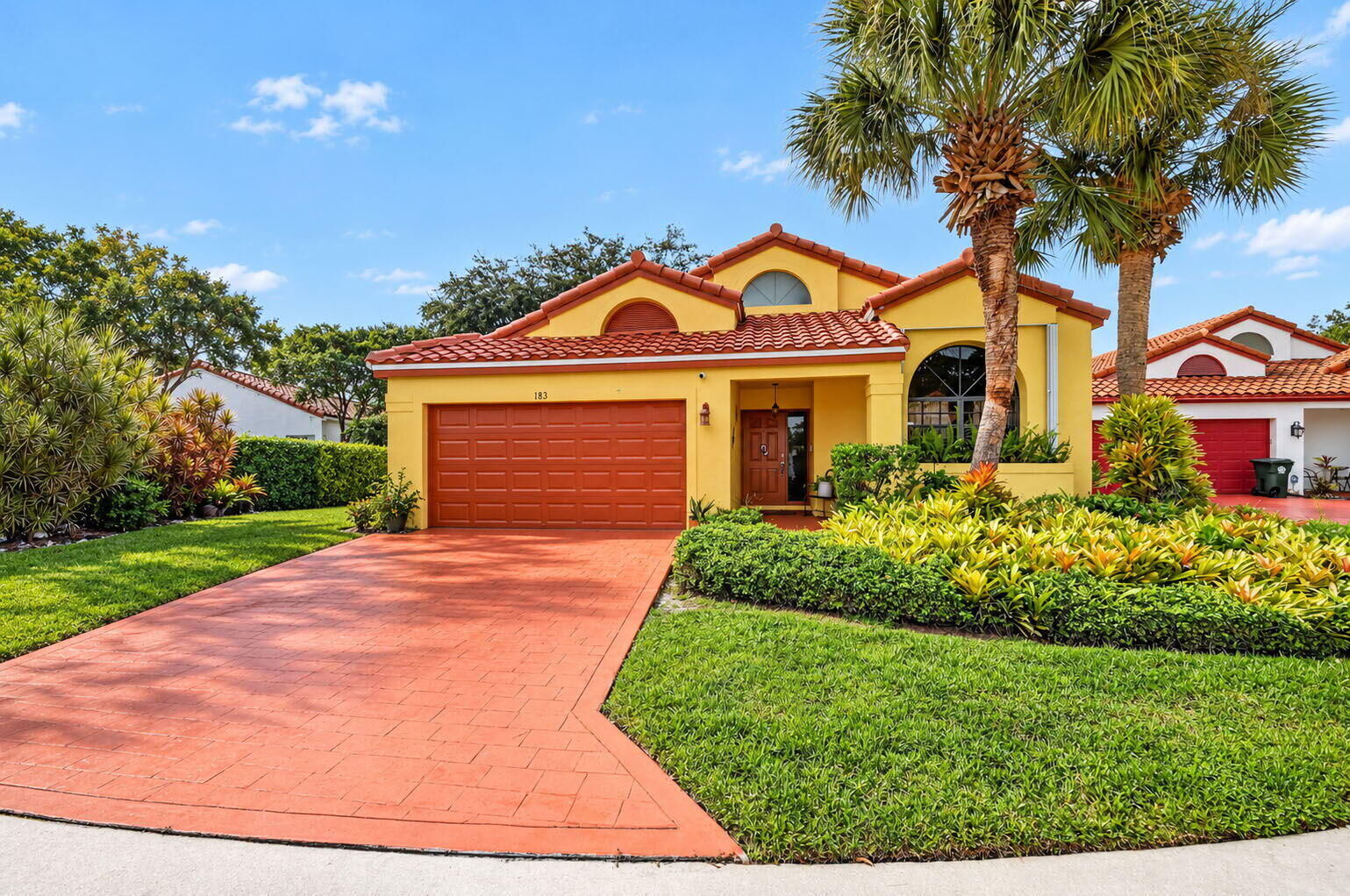 Property Photo: 183 Island Way FL 33413