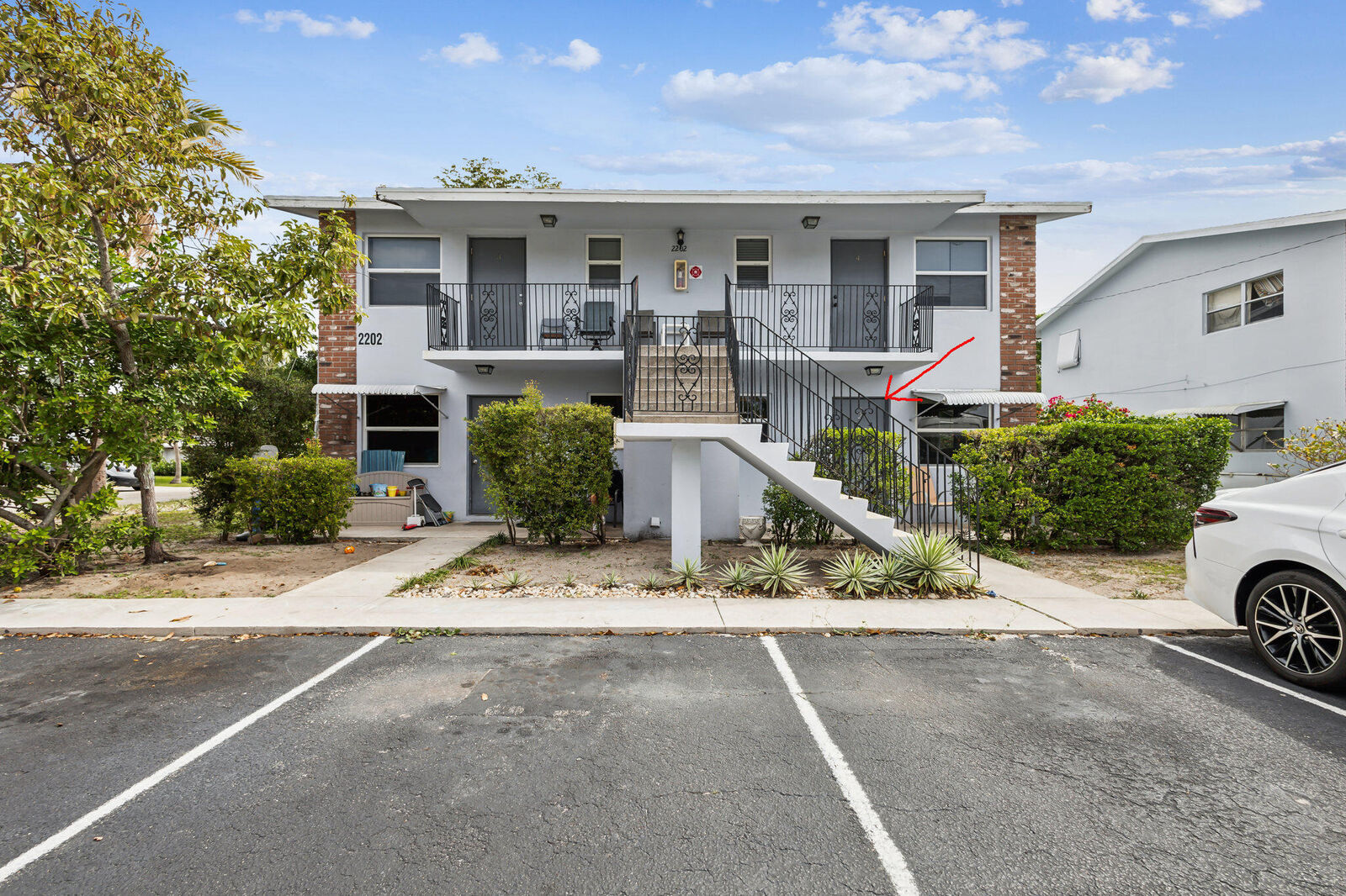 Property Photo: 2202 SE 3rd Street 2 FL 33435